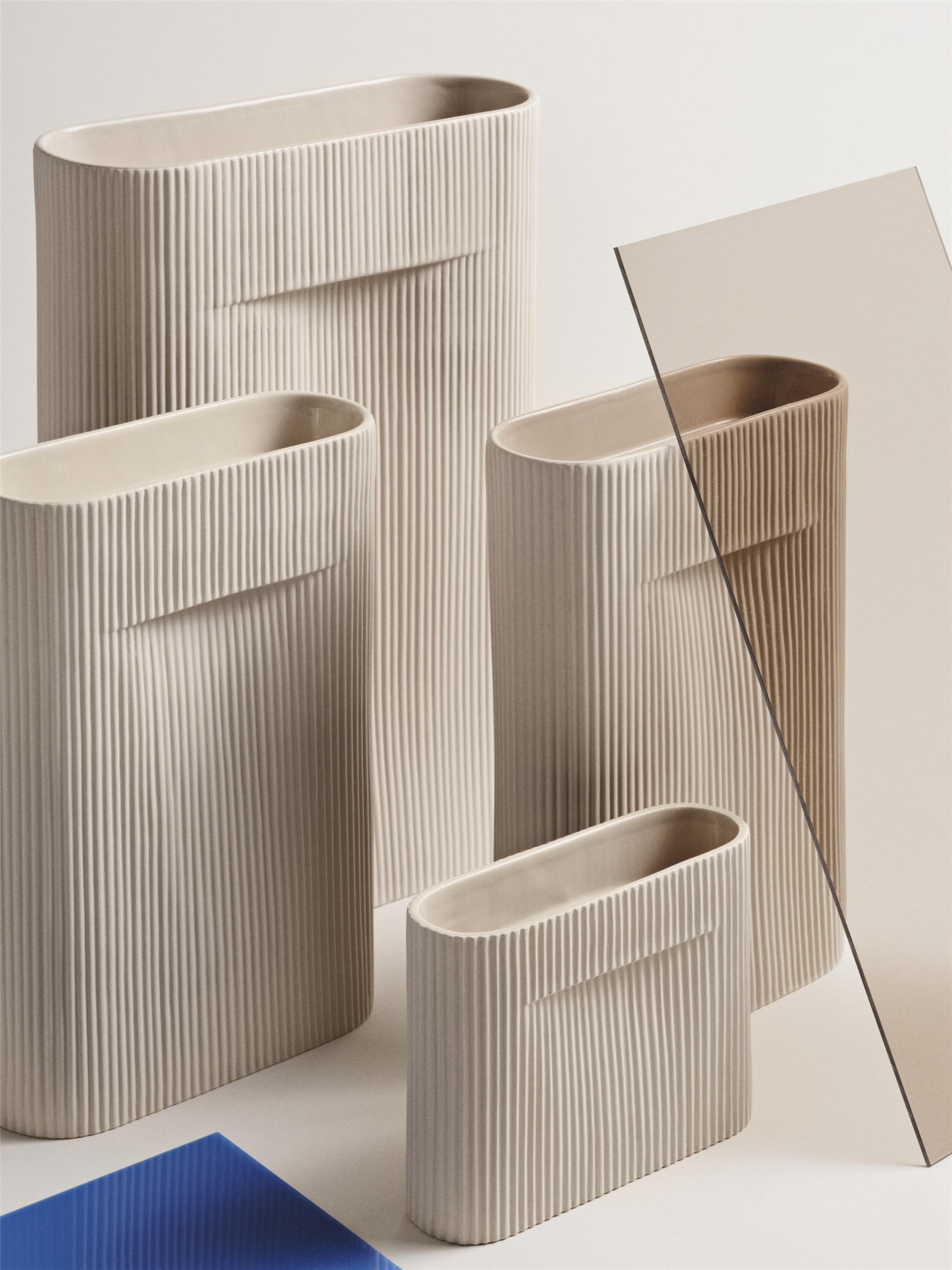 Muuto Ridge L vaasi beige