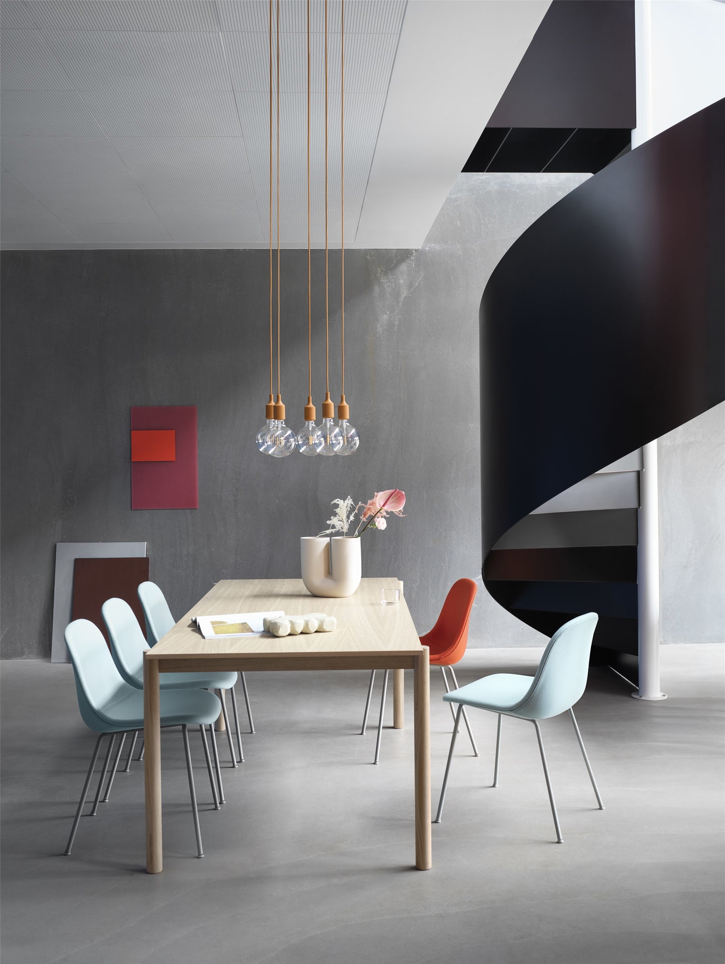 Muuto Kink vaasi hiekka