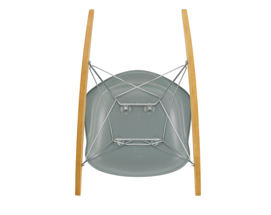 Vitra Eames RAR keinutuoli vaaleanharmaa/vaahtera