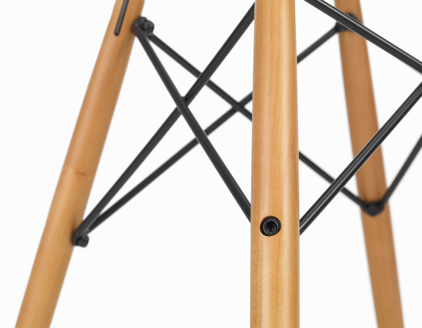 Vitra Eames DSW tuoli sinapinkeltanen/vaahtera