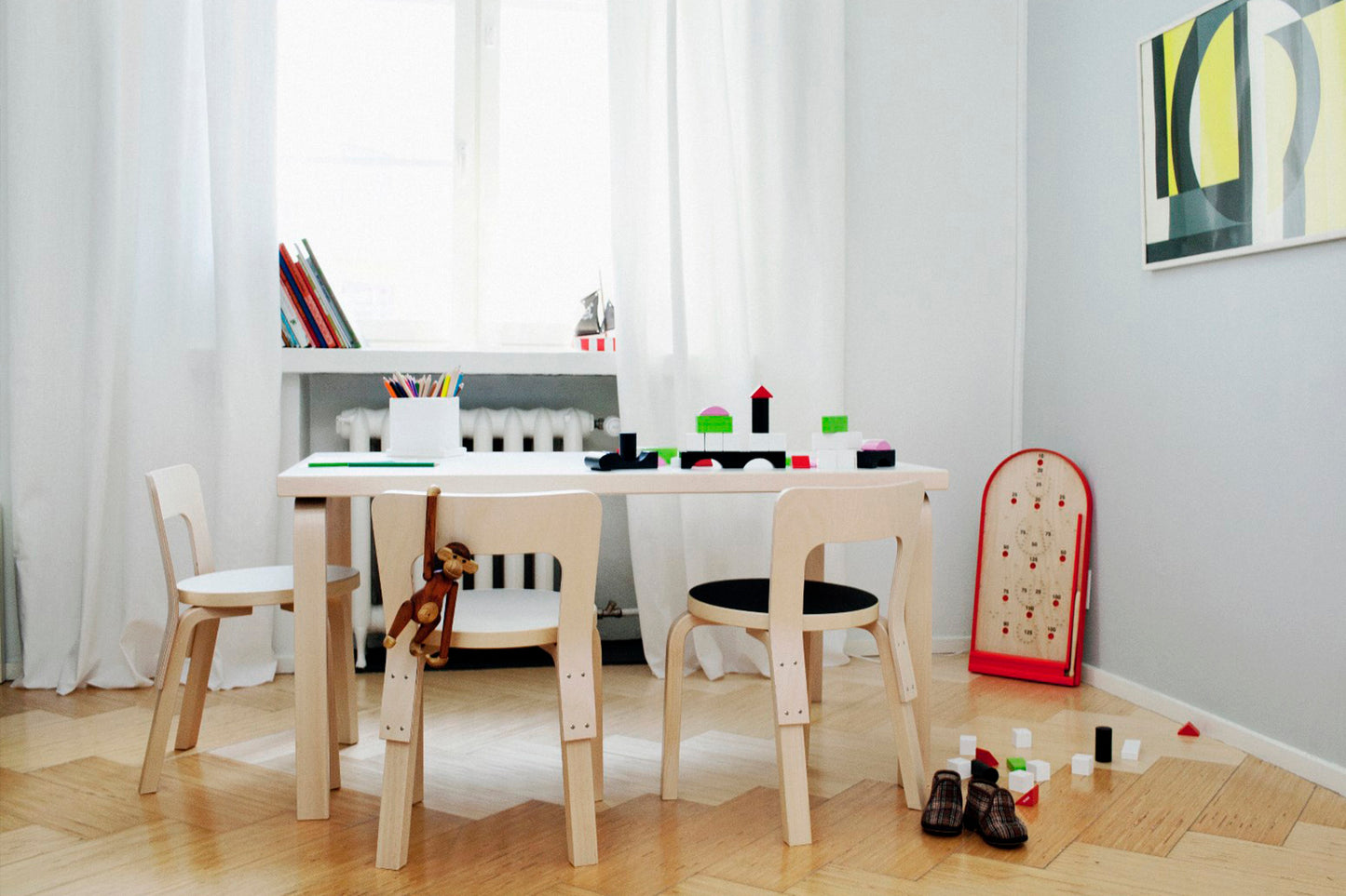 Artek N65 lasten tuoli musta linoleum