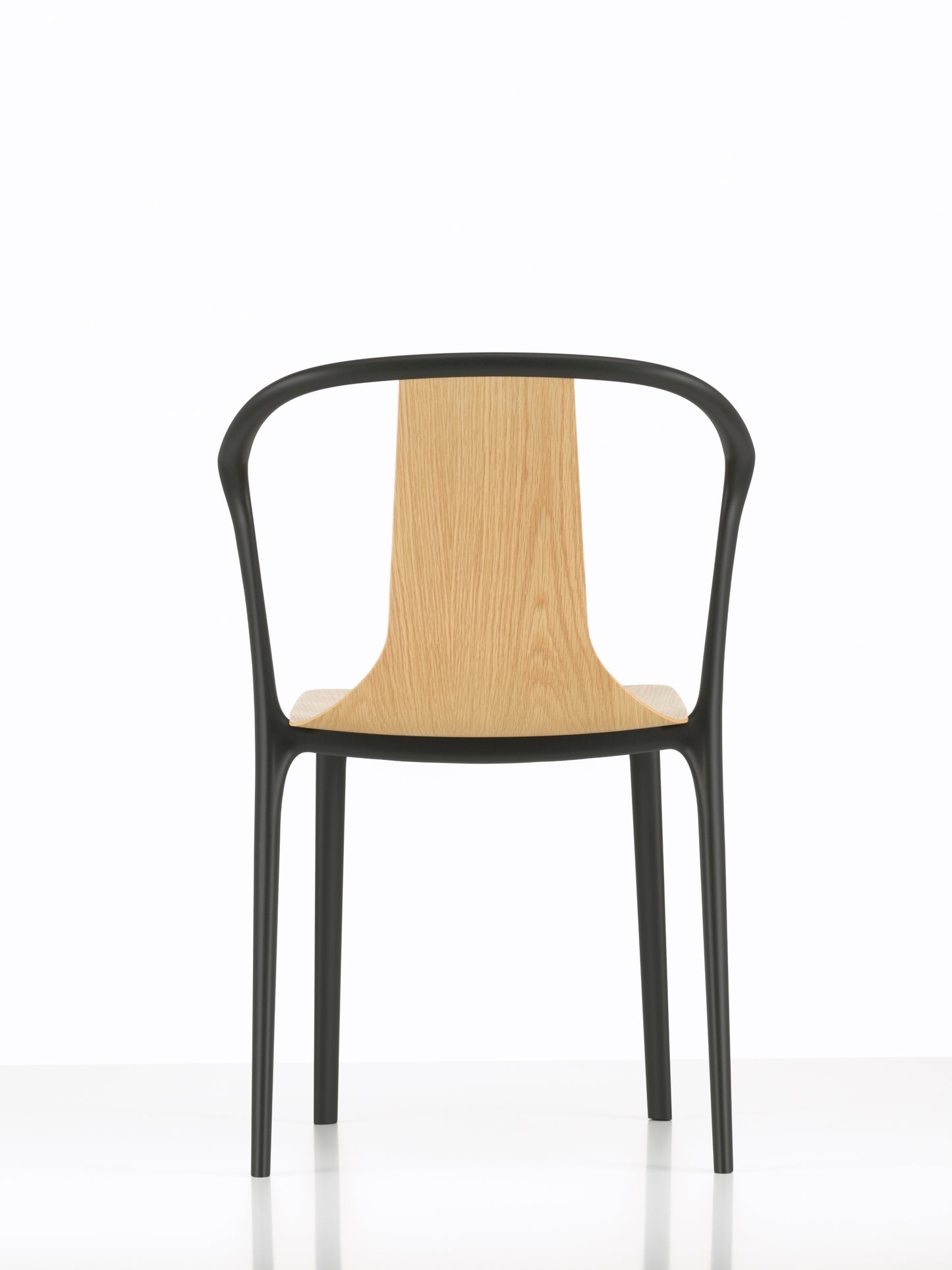 Vitra Belleville tuoli käsinojilla musta/tammi